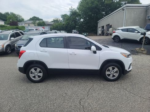 Used 2018 Chevrolet Trax LS image 8