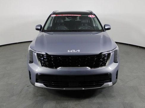 Used 2024 Kia Sorento S w/ Panoramic Sunroof Package FWD image 13