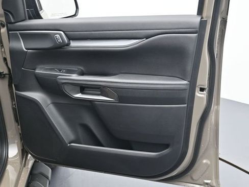 New 2025 Ford Ranger Lariat w/ Black Appearance Package image 30