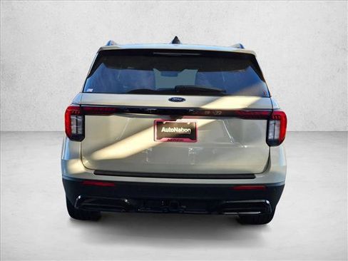 New 2026 Ford Explorer ST-Line w/ ST-Line Street Pack RWD image 8