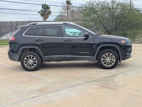 Used 2021 Jeep Cherokee Latitude Lux w/ Trailer Tow Group image 3