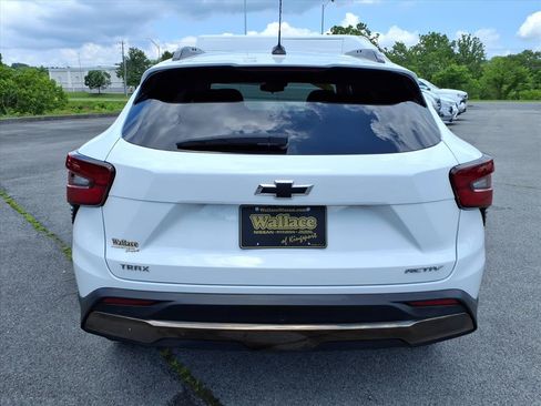 Used 2025 Chevrolet Trax ACTIV w/ Driver Confidence Package FWD image 18