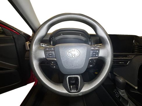 Used 2025 Toyota Camry LE FWD image 12