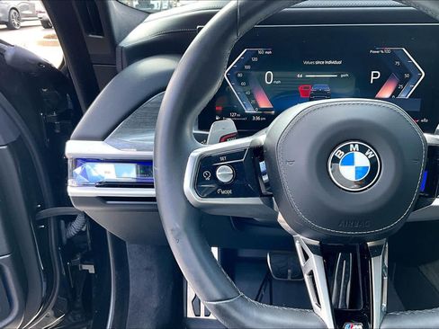 Used 2024 BMW 760i xDrive w/ Executive Package AWD/4WD image 25