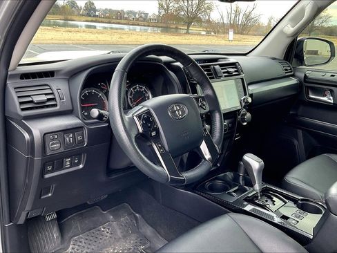 Used 2023 Toyota 4Runner TRD Off-Road Premium image 15