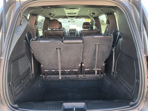 Used 2016 Dodge Grand Caravan R/T FWD image 11