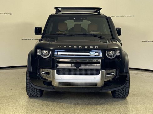 Used 2023 Land Rover Defender 110 SE AWD/4WD image 8