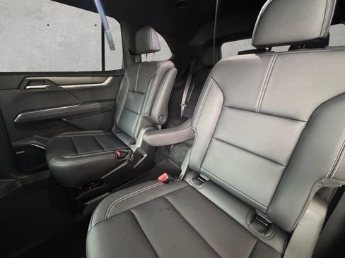 Used 2026 GMC Acadia Elevation w/ Black Edition FWD image 28