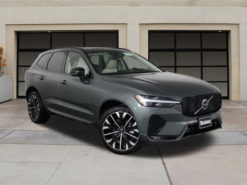 New 2026 Volvo XC60 B5 Ultra w/ Climate Package PRO image 19