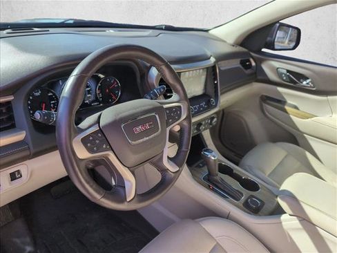 Used 2018 GMC Acadia Denali w/ Technology Package image 9