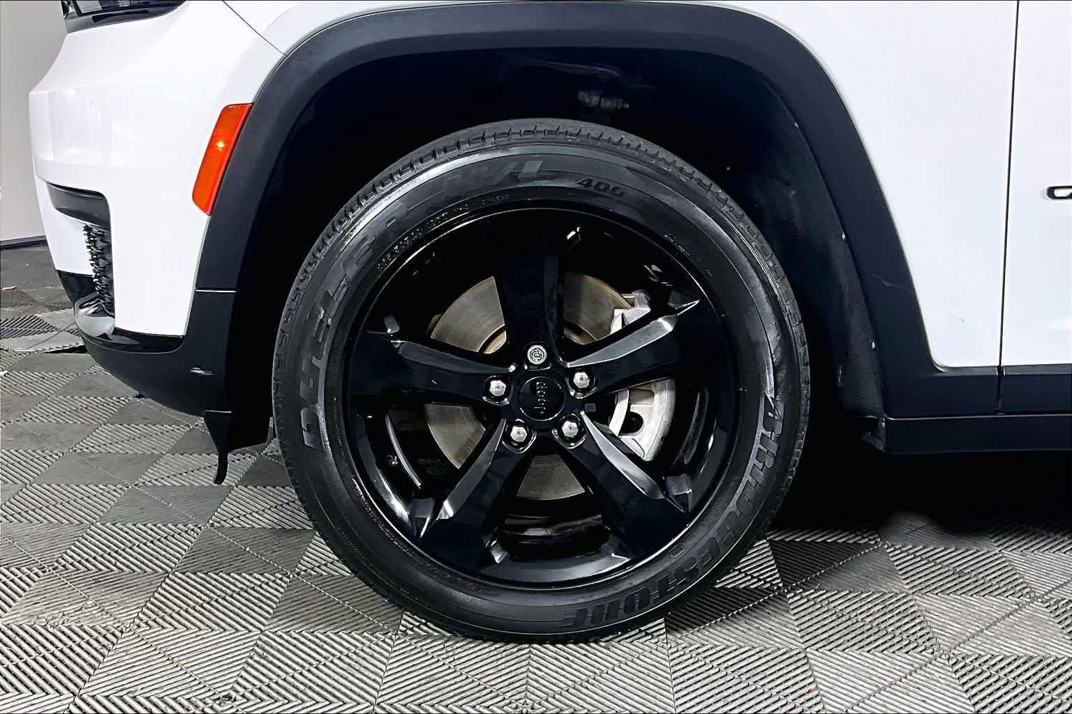 Used 2021 Jeep Grand Cherokee L Laredo AWD/4WD image 10