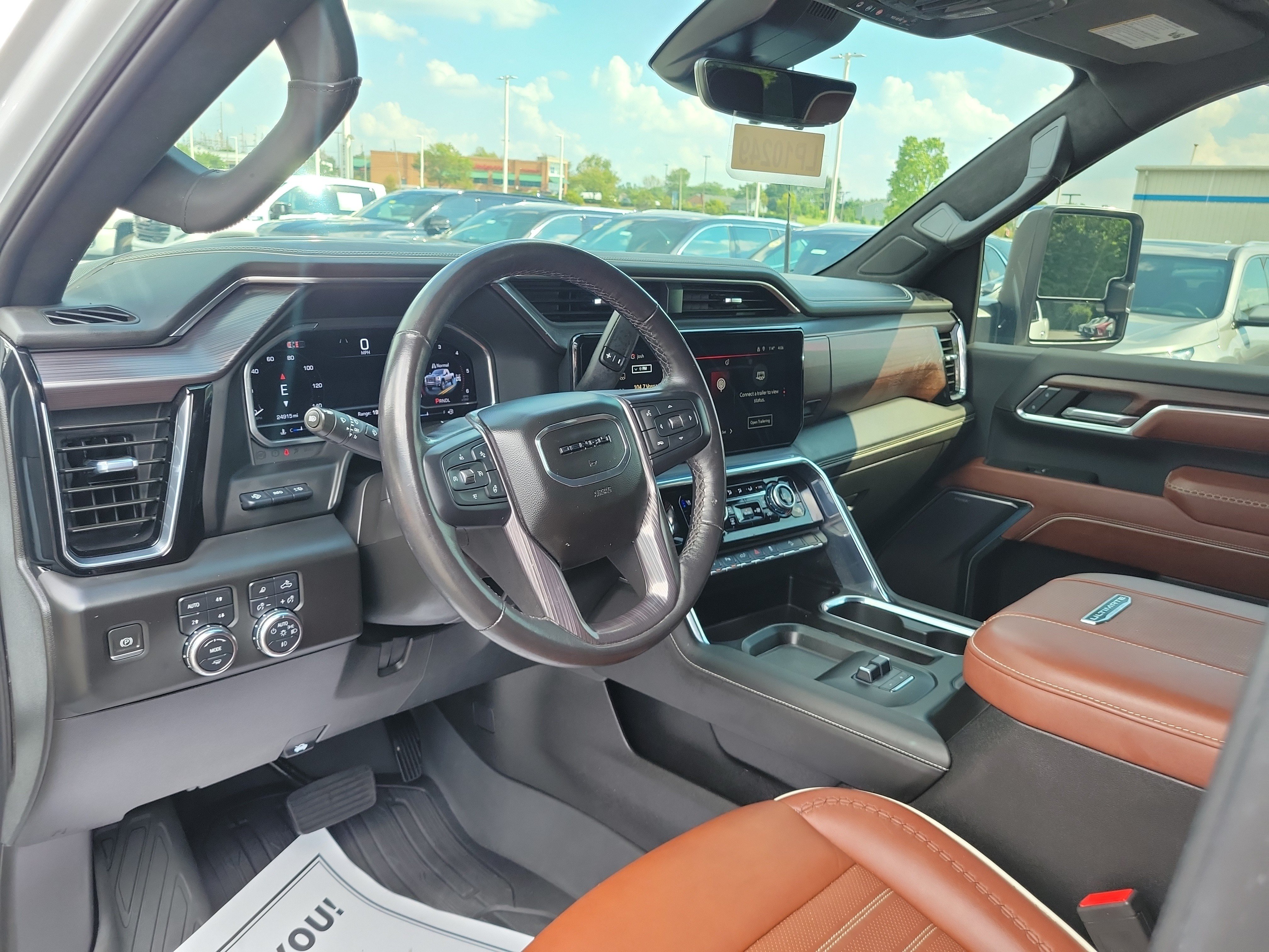 Used 2024 GMC Sierra 2500 Denali Ultimate AWD/4WD image 17