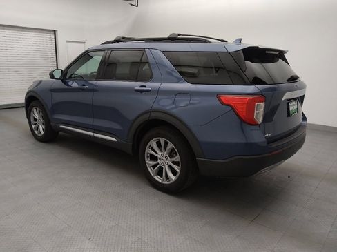 Used 2020 Ford Explorer XLT w/ Equipment Group 202A AWD/4WD image 3