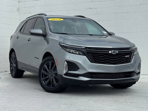 Used 2024 Chevrolet Equinox RS FWD image 2