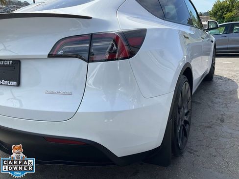 Used 2023 Tesla Model Y Performance image 82