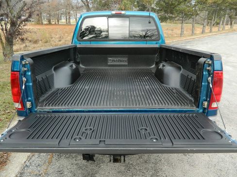 Used 2002 Ford F250 Lariat image 9