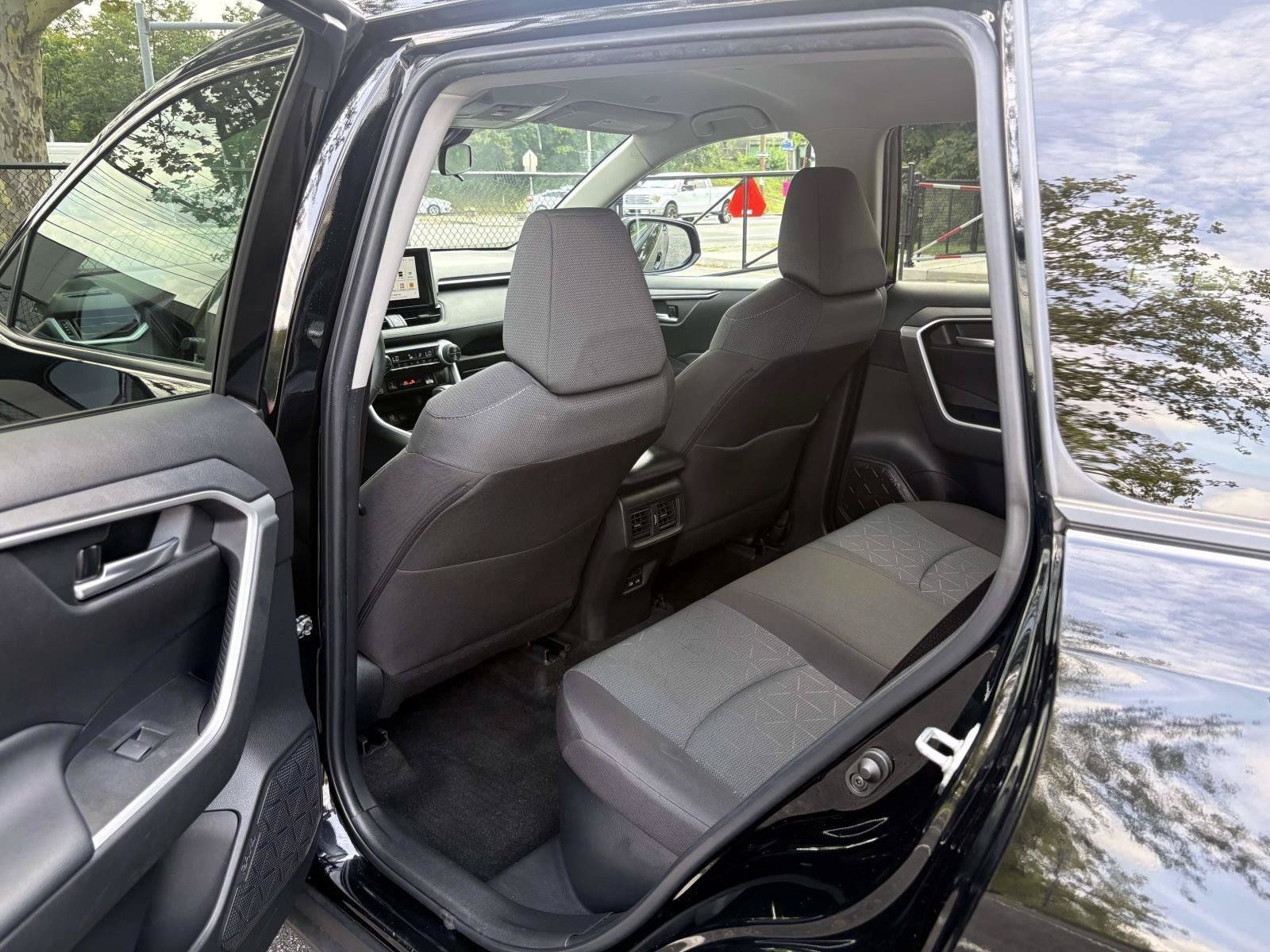 Used 2023 Toyota RAV4 XLE w/ XLE Grade Weather Package AWD/4WD image 27