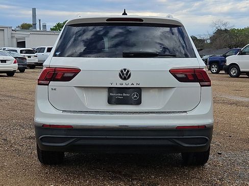 Used 2022 Volkswagen Tiguan SE image 6