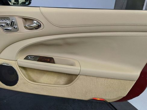 Used 2010 Jaguar XK Convertible image 24