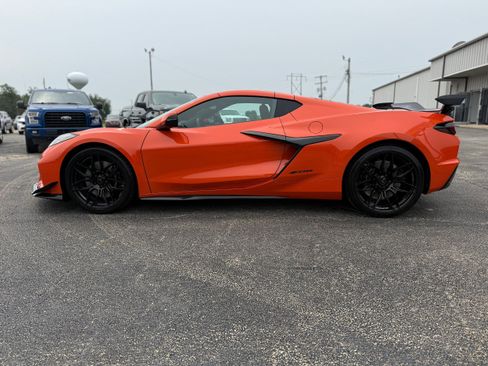 New 2025 Chevrolet Corvette Z06 RWD image 8