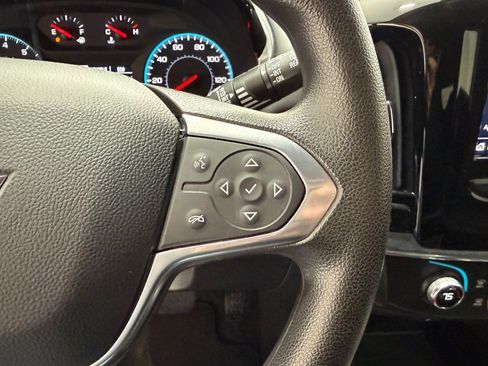 Used 2021 Chevrolet Traverse LS image 22