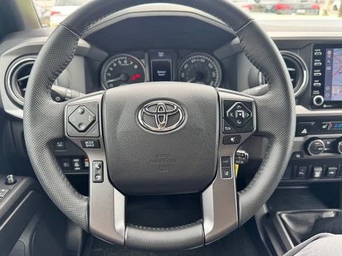 Used 2022 Toyota Tacoma TRD Pro AWD/4WD image 29