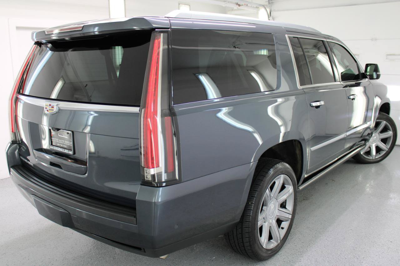 Used 2019 Cadillac Escalade ESV Premium Luxury AWD/4WD image 32