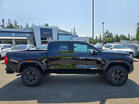 New 2025 GMC Canyon Elevation w/ Convenience Package image 8