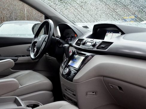 Used 2015 Honda Odyssey Touring image 24