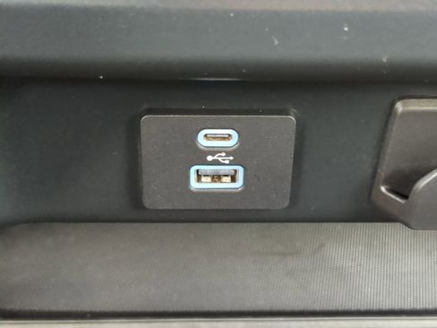 Used 2022 Ford F150 XLT w/ Trailer Tow Package image 22