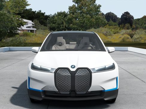 New 2025 BMW iX xDrive50 image 3
