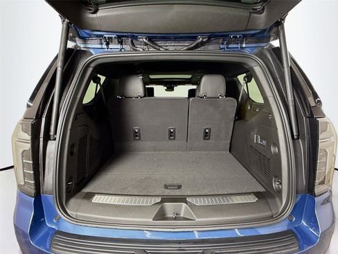 New 2026 Chevrolet Suburban Premier image 22