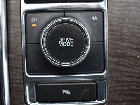 Used 2020 Ford Expedition Max Limited image 28