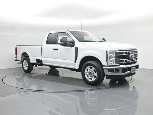 New 2026 Ford F250 XLT RWD image 24