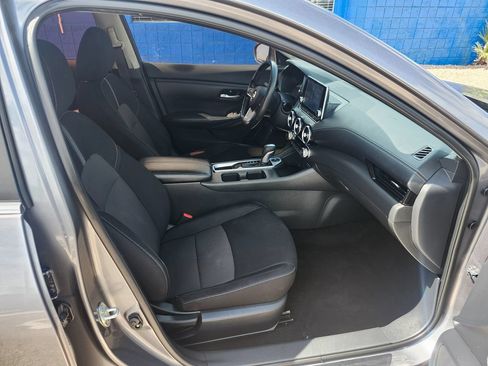 Used 2021 Nissan Sentra SV FWD image 17