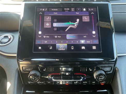 New 2025 Jeep Grand Cherokee L Laredo w/ Luxury Tech Group I image 24