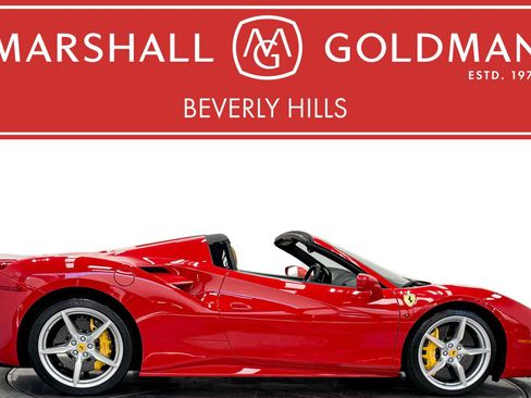 Used 2018 Ferrari 488 Spider RWD image 1