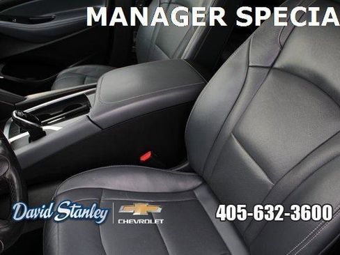 Used 2021 Buick Enclave Premium w/ Sun and Sites Package image 5