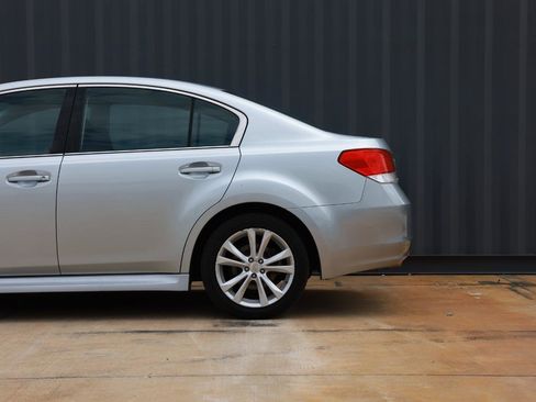 Used 2013 Subaru Legacy 2.5i Premium AWD/4WD image 26