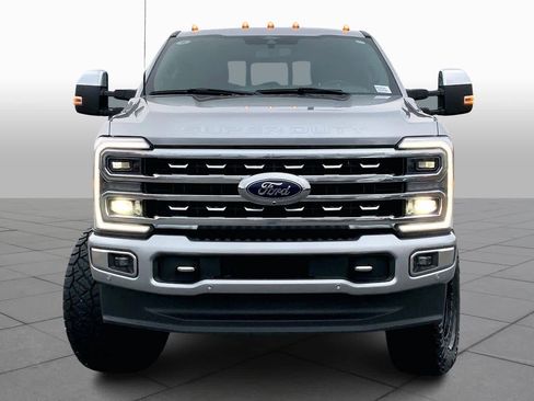 Used 2024 Ford F250 Platinum image 3