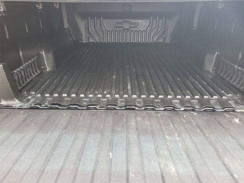 Used 2024 Chevrolet Silverado 1500 LTZ image 8