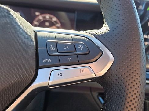 New 2026 Volkswagen Tiguan SE R-Line image 25