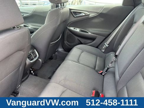 Used 2025 Chevrolet Malibu LT FWD image 33