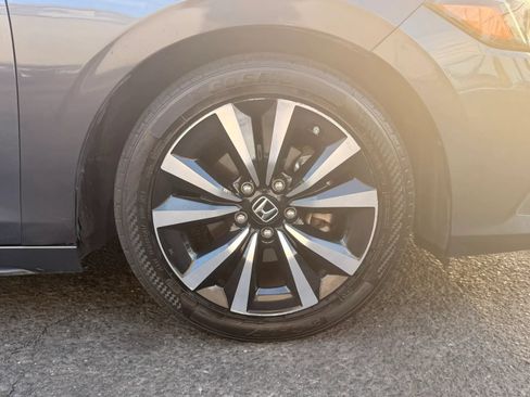 Used 2022 Honda Civic EX-L image 28