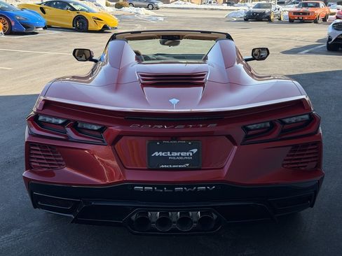 Used 2024 Chevrolet Corvette Stingray Premium Conv w/ Chrome Exterior Badge Package image 4