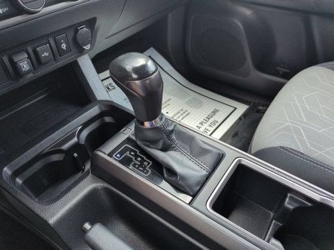 Used 2023 Toyota Tacoma TRD Sport AWD/4WD image 24