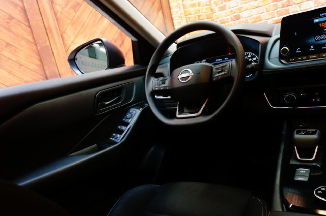Certified 2025 Nissan Rogue S AWD/4WD image 14