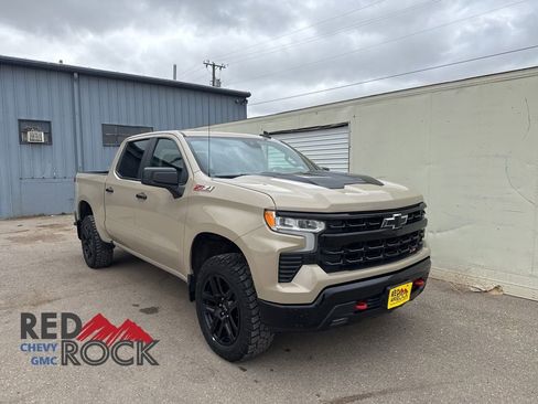 Used 2022 Chevrolet Silverado 1500 LT Trail Boss w/ Protection Package AWD/4WD image 1