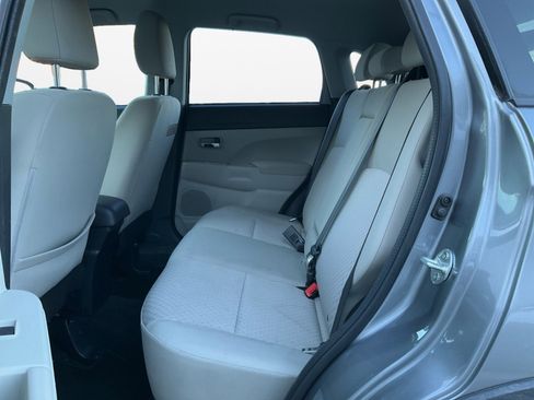 Used 2017 Mitsubishi Outlander Sport ES image 13