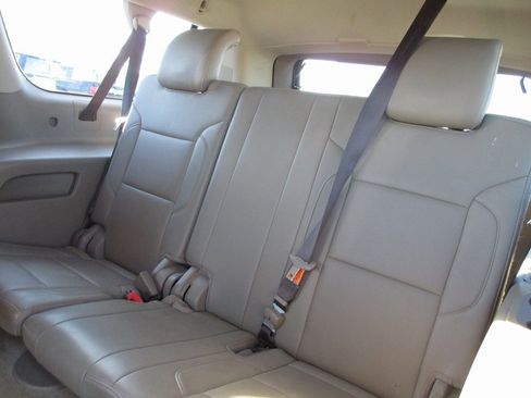 Used 2018 Chevrolet Suburban Premier image 23